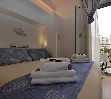 Hotel Nord Est Gabicce Mare Esterno foto
