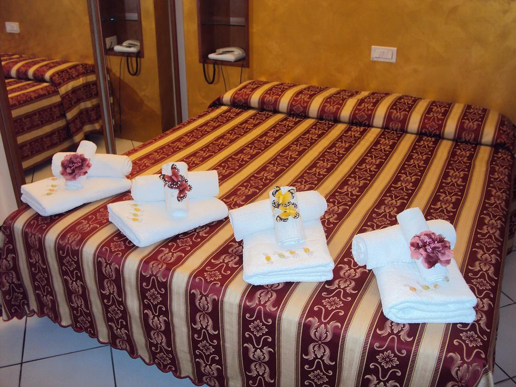 Hotel Nord Est Gabicce Mare Camera foto