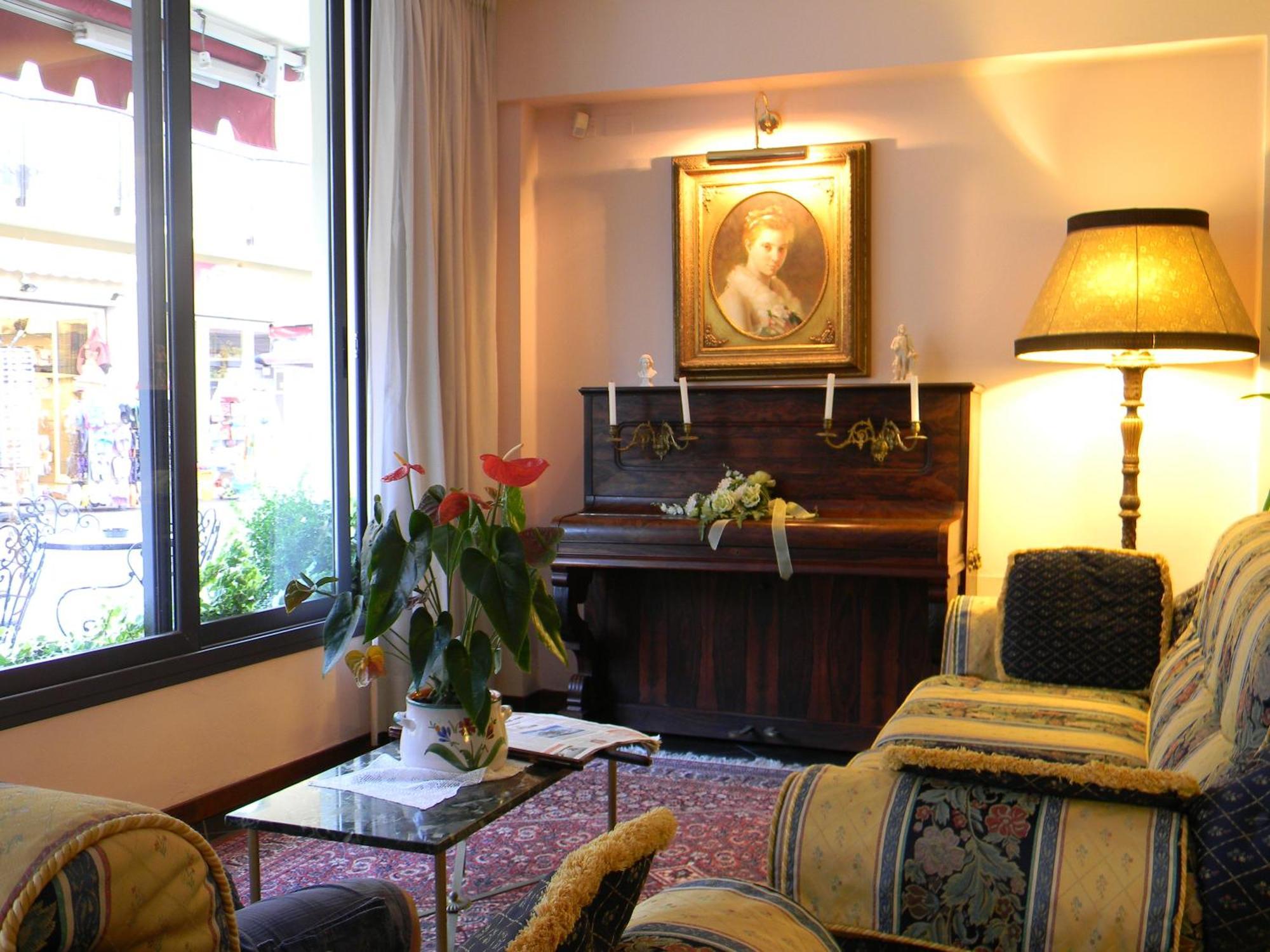 Hotel Nord Est Gabicce Mare Esterno foto