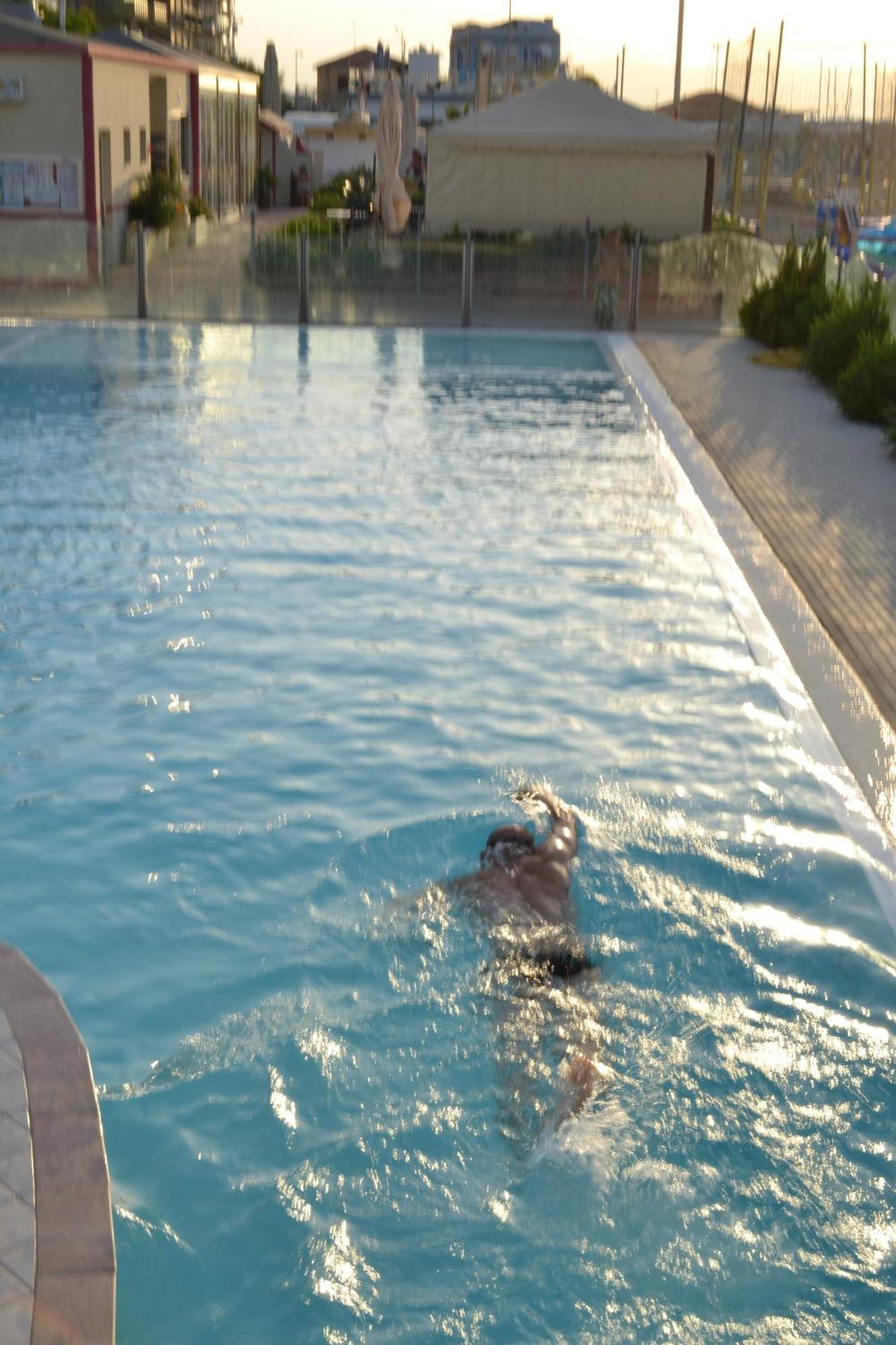 Hotel Nord Est Gabicce Mare Esterno foto