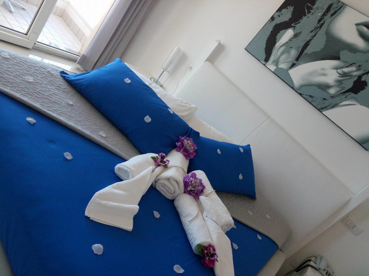 Hotel Nord Est Gabicce Mare Esterno foto