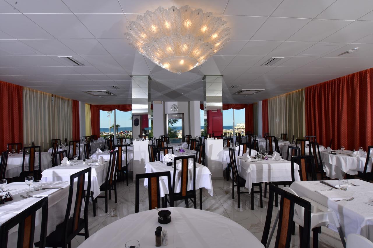 Hotel Nord Est Gabicce Mare Esterno foto